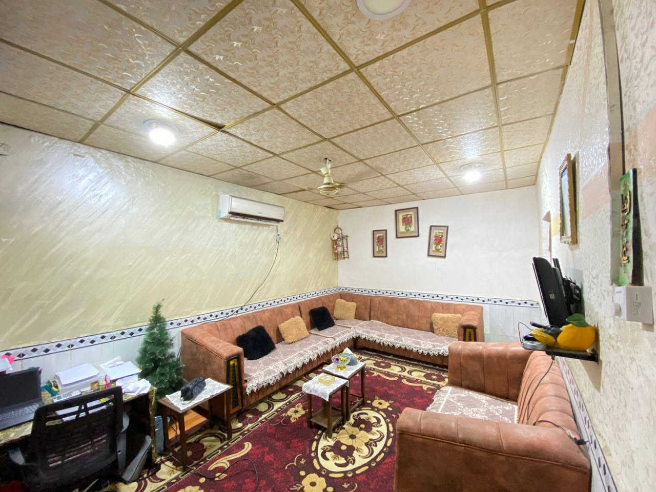 بيت للبيع بناء قديم
المساحة 230 متر
كراج + حديقة
3 غرف
دوانيه
صاله
مطبخ
صحيات خارجيه وداخليه
الطابق الثاني غرفة واحده فقط
العنوان جمعيات اسكان
المواني
شارع المشاق قرب السوق
الاستفسار
***********
