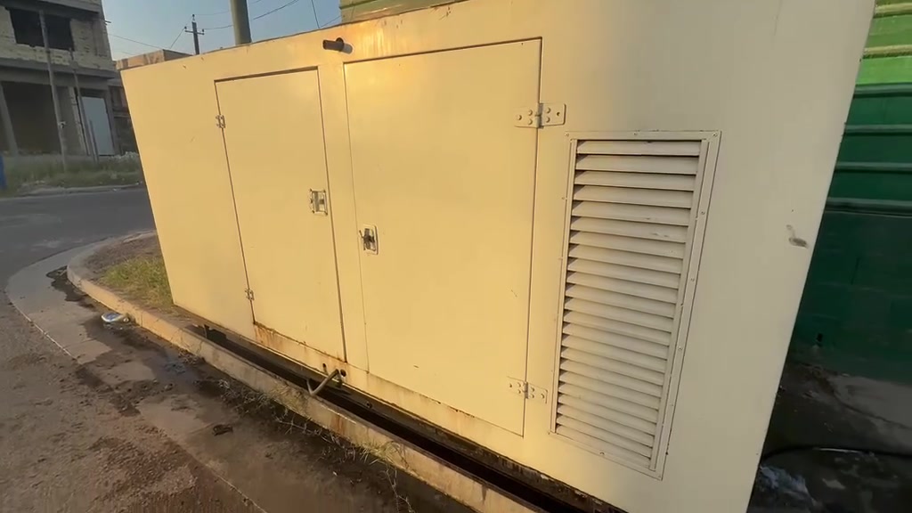 مولدة نوع كمنز 102 توليد 150KV
6 سلندر راديتر نحاس امريكي اصل اصل وليس صيني مكينة  فقط بخار تجي تفحص وتشوف بعينك السعر 37 وبيها مجال مكاني بغداد السيدية ***********

