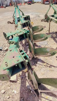 مكينه افيات للبيع حجم 130جاهزه للعمل رقم واصط شرط التحويل مع المعدات د...