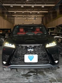 لكزس 2023 fsport ماشية 36 الف كيلو متر  مكفولة السياره ماعدى رصعه بالذ...