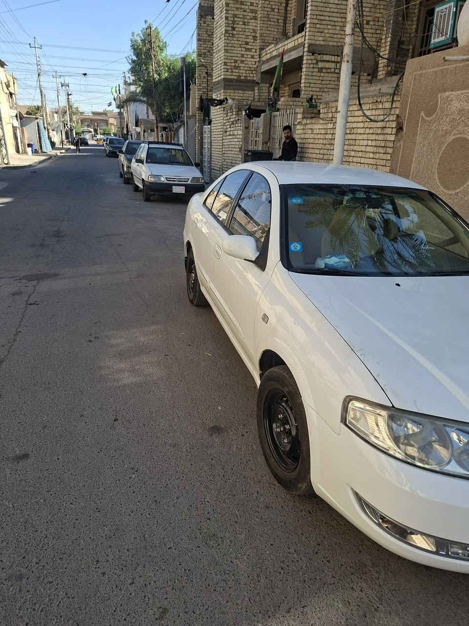 السلام عليكم سني ٢٠٠٩اجاهزه تخم تاير جديد تبريد شغال السياره جاهزه مكينه وكير  خير من الله معروضه ٨٠ رقم الهاتف***********مكاني بغداد الغزاليه
