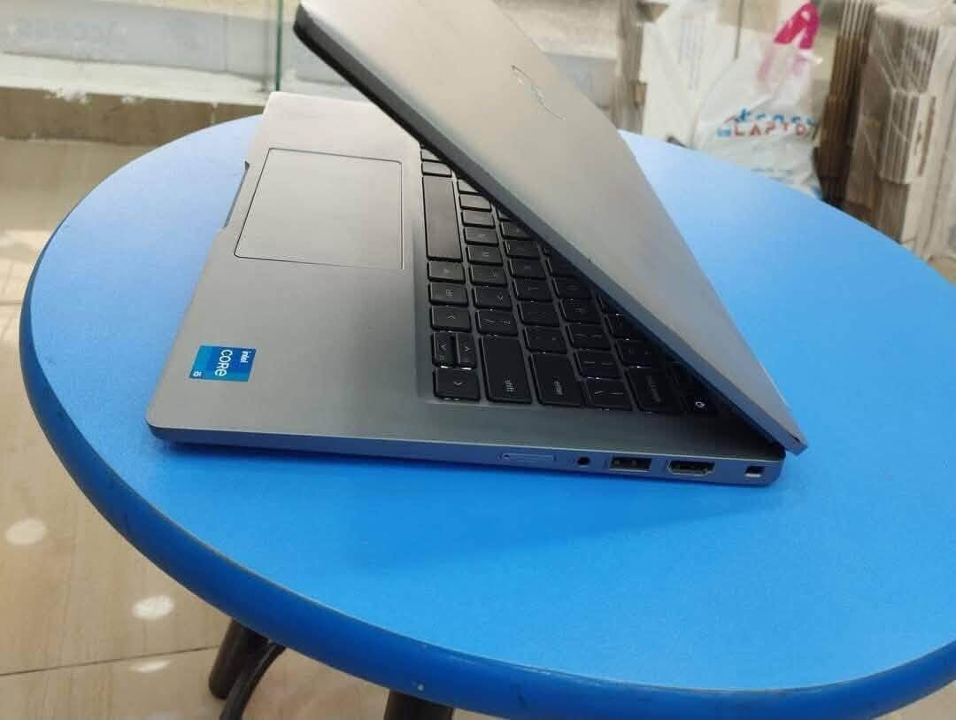 المعادله الصعبه جيل عالي بأقل سعر 🔥🔥🔥

💻 Dell Latitude 5420 

🤩المعالج: Intel Core i5-11th Gen 

🤩الشاشه14" FHD 

🤩التخزين: 256GB SSD – سرعة فائقة في فتح التطبيقات والملفات.
الرام 8 GB – تعدد مهام بلا أي تأخير أو مشاكل.
🤩كارت الشاشة: Intel Iris Xe Graphics 
🤩النظام: Windows 10 Pro – مثالي للمحترفين.
مميزات إضافية: Wi-Fi 6، Bluetooth 5.1، منافذ USB وHDMI.

ما تفوتش الفرصة واحجز جهازك دلوقتي من شركتنا 
🔥الجهاز بيجي بضمان سنه 
14يوم استبدال أو استرجع عند وجود مشكله
🔥يوجد شحن لجميع المحافظات 
متاح الدفع بكافه الطرق 
🔥للتواصل خاص او وتساب علي 01123561154


**إذا كنت صاحب هذا الإعلان وتريد حذفه لأي سبب، رجاءا أرسل رسالة إلى الدعم الفني**