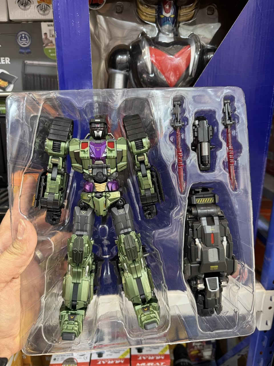 Dream Star Toys DST02-004 Pushing Machine Warrior، المصممة على طراز Masterpiece. 
تتحول وضع الروبوت إلى جرافة.
يمكن دمجها كذراع أيسر لمجسم أكبر.
يبلغ طولها حوالي 24 سم في وضع الروبوت.
تتضمن الملحقات سلاحًا ناسفًا وسيفين.
للبيع السعر خاص 
متوفر توصيل لجميع محافظات العراق


**إذا كنت صاحب هذا الإعلان وتريد حذفه لأي سبب، رجاءا أرسل رسالة إلى الدعم الفني**