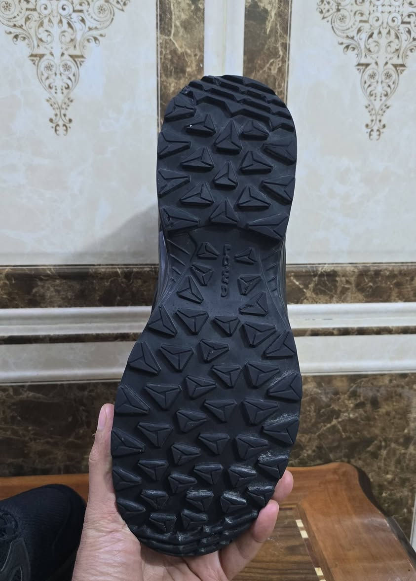 ماركة.  لوا.     اصلي اورجينال. 👌👌

قياس. 45.            الحجم 45.            طول القدم 29 سم

نضافه 100 بل 100. كورتكس ضد الماء 💦💦

يتوفر توصيل 🚚🚚

          سعر تفاصيل أكثر خاص 🙏🙏

حجز واتساب ***********
#بغداد #كركوك #بابل #كربلاء #ناصريه #اربيل #زاخو #سليمانيه #دهوك #موصل #بصره #نجف
