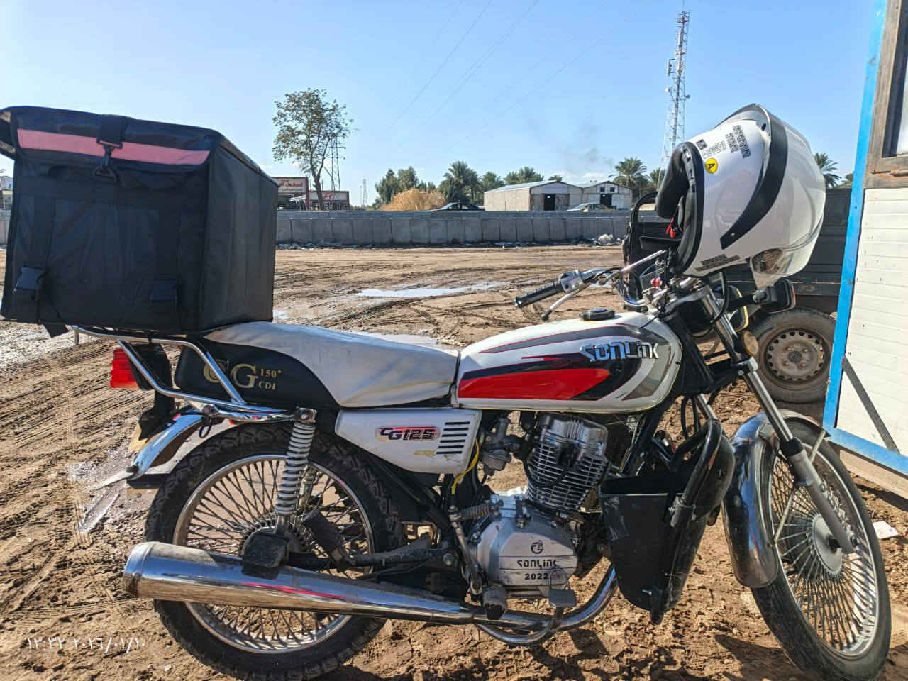 سلام عليكم دراجه تايكر مكينه بجيس موديل 22 نضيفه بمعنى كلمه وياها هورن بوش ابو ال100 الف ودرع وصندوق سعرها 600 بيها مجال حك جيتك *********** مكاني بغداد
