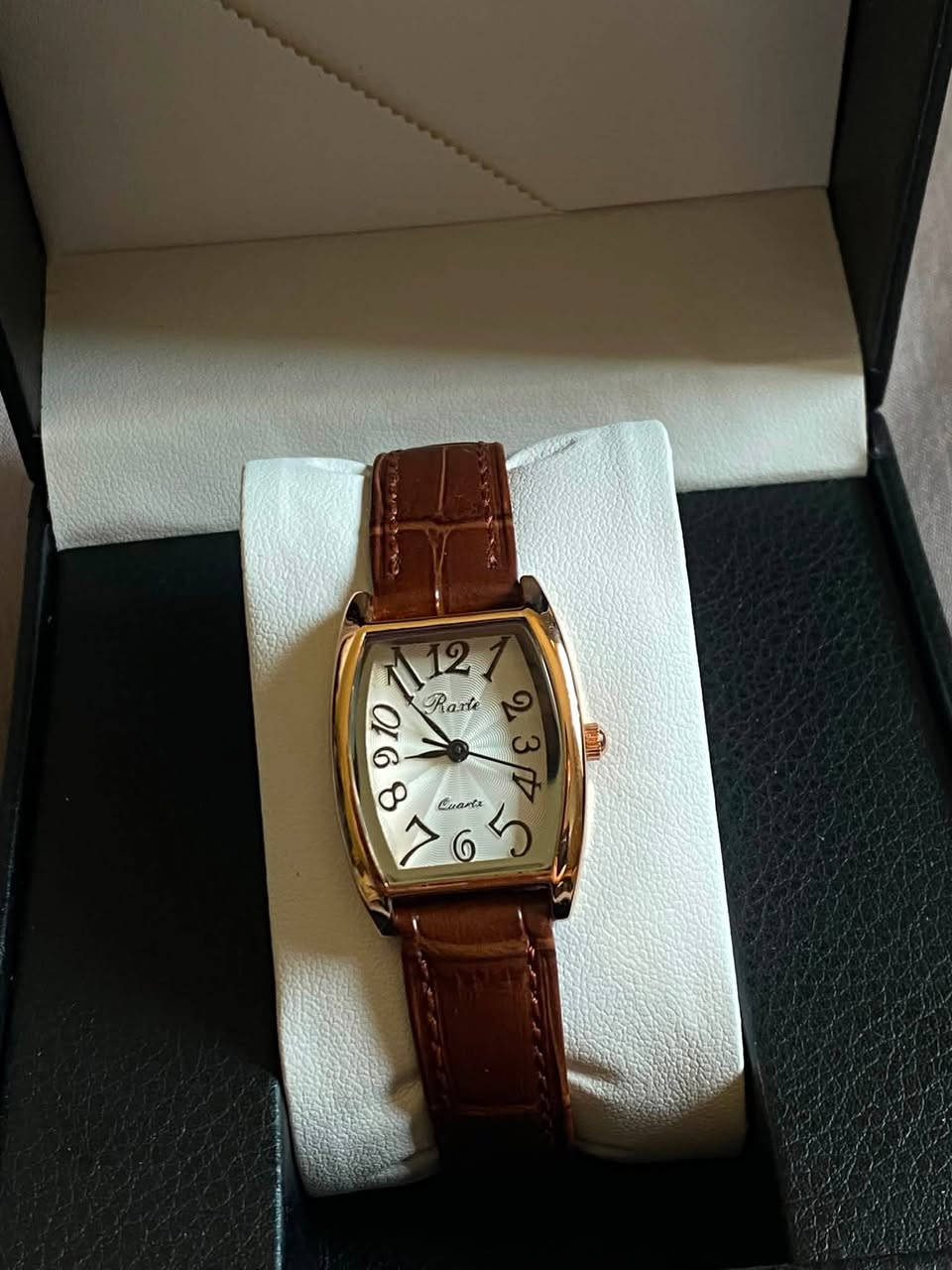 ساعات نسائيه ماركات معروفه كوالتي عالي سعر القطعه ٣٠ الف مع التغليف والعلاگه الخاصه بالبراند


**إذا كنت صاحب هذا الإعلان وتريد حذفه لأي سبب، رجاءا أرسل رسالة إلى الدعم الفني**