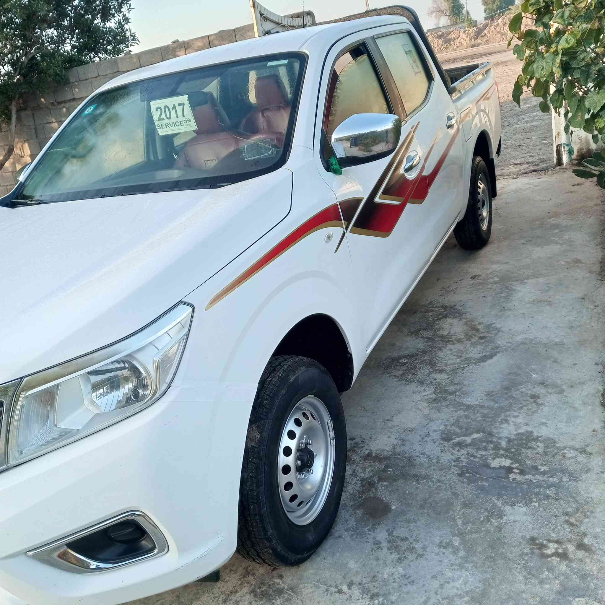 السلام عليكم بيك اب نيسان ٢٠١٦
رقم واسط سياره مكفوله كفاله عامه  جديده بمعنى الكلمه ماشيه ١٣٠ الف تخم تاير
السعر ١٦٠ وبيهه مجال 
للاستفسار ***********
