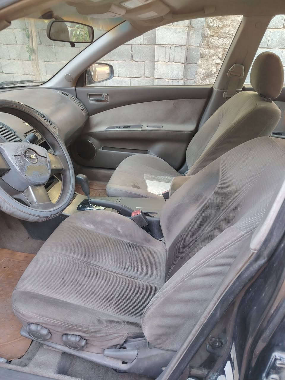 نيسان التيما 2005 كير ومحرك كامري السعر 35 وبيها مجال الاتصال على الرقم ***********
