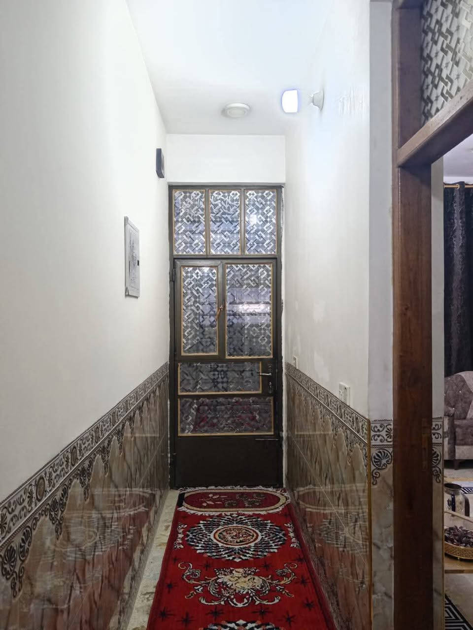 السلام عليكم دار للبيع مساحه ١٠٠م طابو صرف مسلح بناء حديث في الكماليه شارع المصرف طابقين يحتوي على استقبال صاله غرفة نوم خدمات والثاني غرفتين نوم مع خدمات السعر ١٦٢ مليون بي مجال المراجعه مع مكتب دلالية ابو فراس العتابي *********** وابو محمد الشمري ***********
