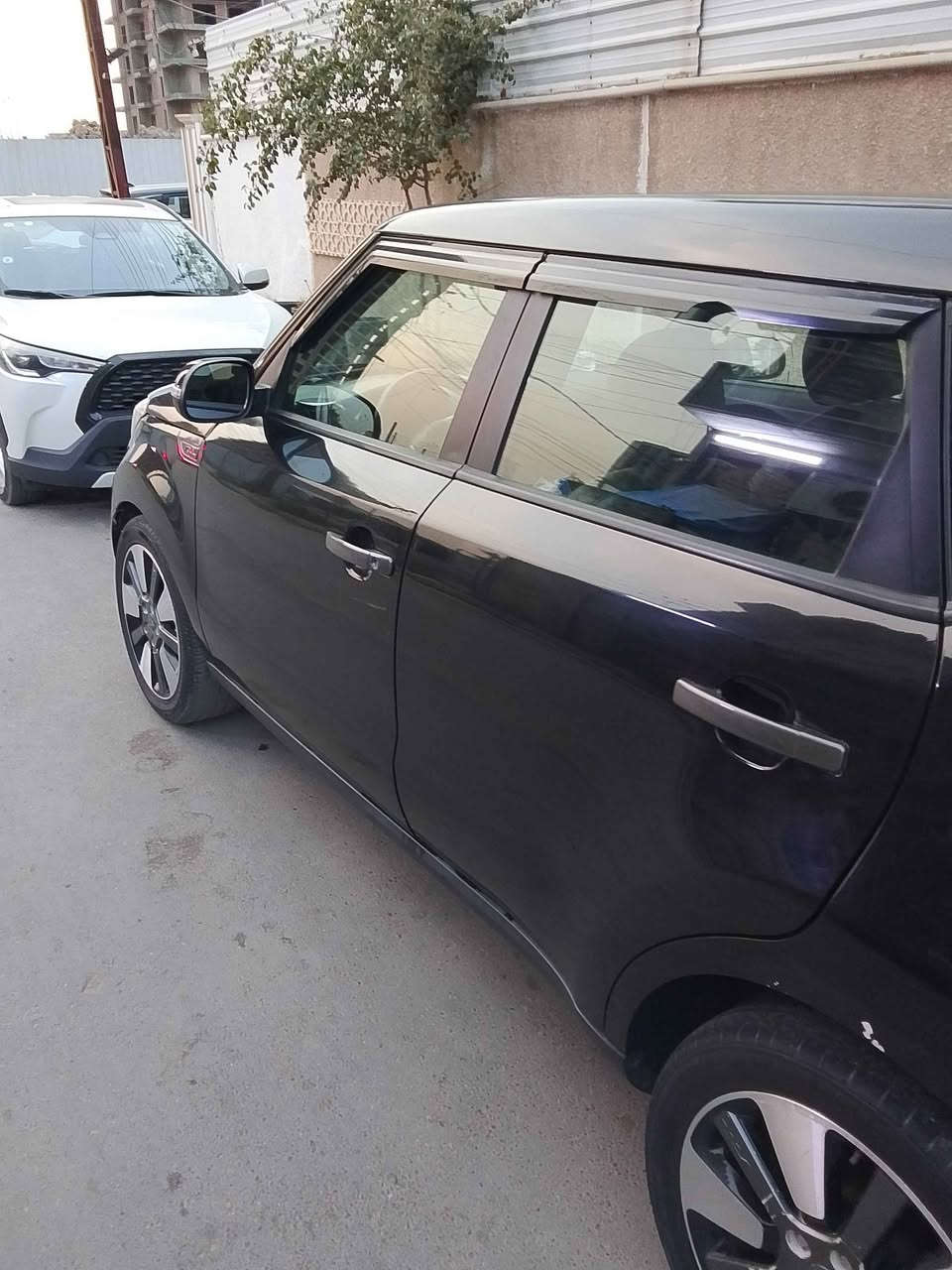 السلام عليكم كيه صول موديل 14 فول مواصفات من عده البصمه محرك 2000 دوش حادثه بنيد مبدل بلادي مناك السعر 98 وبيهه مجال حك الجيه مكاني بغداد الحريه *********** Colombo, Sri Lanka
