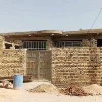 بالمجمع بطريق يا حسين • ٢٠٠م • غرفتين وصالة