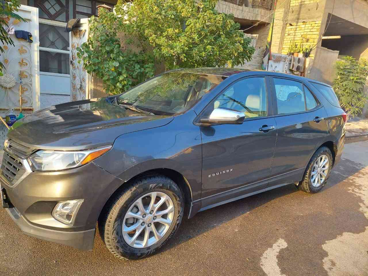 سلام عليكم 
كوينكس ٢٠٢٠ مواصفات عاديه LS مكينة ١٥٠٠ تيربو
رقم واسط انگليزي الضرر بنيد مبدل و مصبوغ و التكمه شوية بيها صبغ 
السعر ١٣٨ وبيها مجال 
العنوان كوت الخاجية 
صور السونار بالمنشور 
مكلف بالنشر الاتصال على ***********
