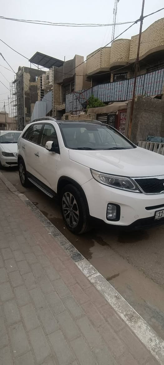 السلام عليكم سورنتا 13 خليجي للبيع فول المواصفات 1/1
محرك سته 3500 رقم بغداد دولي باسمي السعر 167
مكان السياره كربلاء الشراي يتصل ما متواجد على الفيس 
سياره جاهزه كير مكينه حداديه تبريد تخم تاير كله جديد
***********
*********** رقم الاثير بي واتساب
