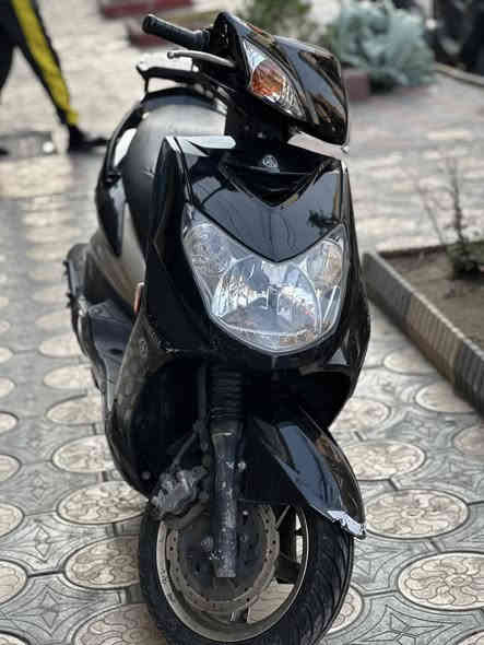 سكنس فحل نوزل يباني خطين  طلعات بيه دراجة كاملة من كل كلشي دراجة ناعمة حلوة نقص شي خفيف اريدله ادامة بل كلج او واقية مال صرنصة تكتل روحه اب 10 الف دراجة اي نقص مابيه عداد سرعة عداد بازين كلة شغال بيه منضومة زنون تحول ولله تاخذه تترحملي ولله  مكاني بغداد شعب  متواجد اي وقت  سعر دراجة 700 بيه مجال  لشراي  رقمي *********** شراي يتصل لو وتساب
