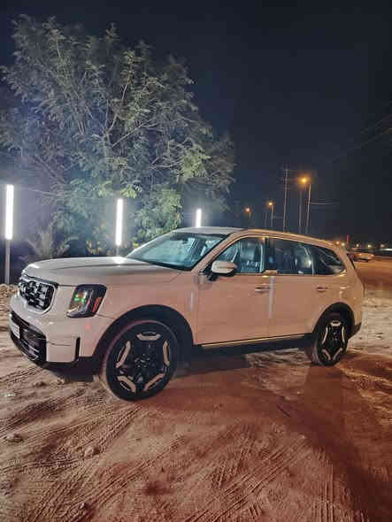 كيا  تلورايد  2023 فئة s
مواصفات السياره
بصمة 
كشن كهرباء 
كشن جلد 
شاشة متصلة 
كشن VIP
تدفئة بلكشن 
3قطع تبريد
ويل كروم 
لايت زنون
تشغيل عن بعد 
رادارات خلفية 
رادار امامي 
حساس خلفي 
كامرة
سبعة راكب 
اوتو هولد 
فور ويل 
ماشية 78
حادث السيارة جاملغ امامي ايسر  ومصبوغ والباقي كفالة عامة من الصبغ صور الحادث موجودات ورقم شاصي بالمنشور

السعر 290 وبيها مجال للشراي
مكاني الديوانية 
للاتصال 
***********
