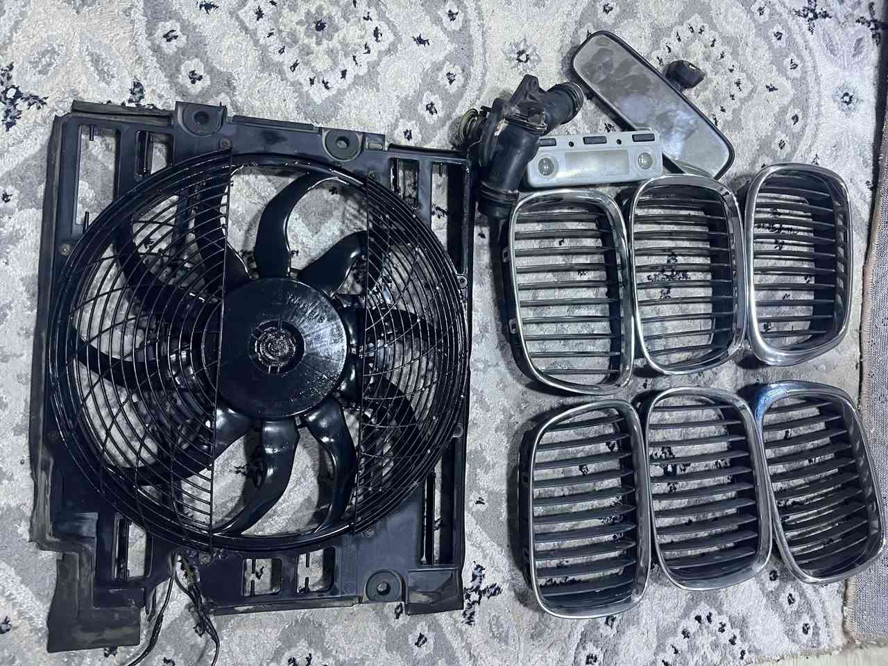 سلام عليكم غراض صقر عندي مروحه تبريت شباك بلادي نيكل مرايه مرايه جانبيات هم عندي فرش ارضي كامل امامي خلفي ولف حماوه عندي تكم صفح عندي سرج كير بل نص عندي كامل ويا صاج صاج دشبول عندي دكم جام عندي شنو تحتاج موجود ***********
