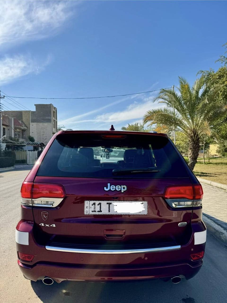 السلام عليكم جيب 2020 خليجي وكالة ليث العبيدي مكفولة كفالة عامة اوفرلاند اعلى فئة السيارة جديدة جداً موصفات بانوراما كشنات جلد تدفئة تبريد كشنات كهرباء داخل قرميدي دشبول قرميدي بصمة دخول ذكي صندوق كهرباء ٦ سلندر شاشة كبيرة كامرة خلفية حساسات امامية خلفية مانع اصطدام ماوس تحكم وضعيات قيادة فور ويل شاشات خلفية كشنات حضن وباقي الموصفات المعروفة السيارة من الزيرو عندي صارلها 5 سنوات  السعر 310 وبيها مجال حك الجية المكان بغداد السيدية رقمي ***********
