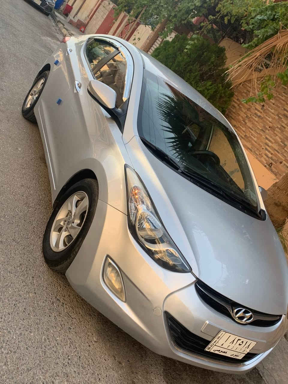 سلام عليكم
افانتي 2012 للبيع
تبريد لمس 
هيتر كشنات 
تحكم ستيرن
مري شفط
طخم  تايرات وباتري جديد 
كابون بانزين 
السعر 105 وبيه مجال بسيط
للاستفسار الاتصال عل الرقم 
0774 091 4259
مكان السيارة موصل
