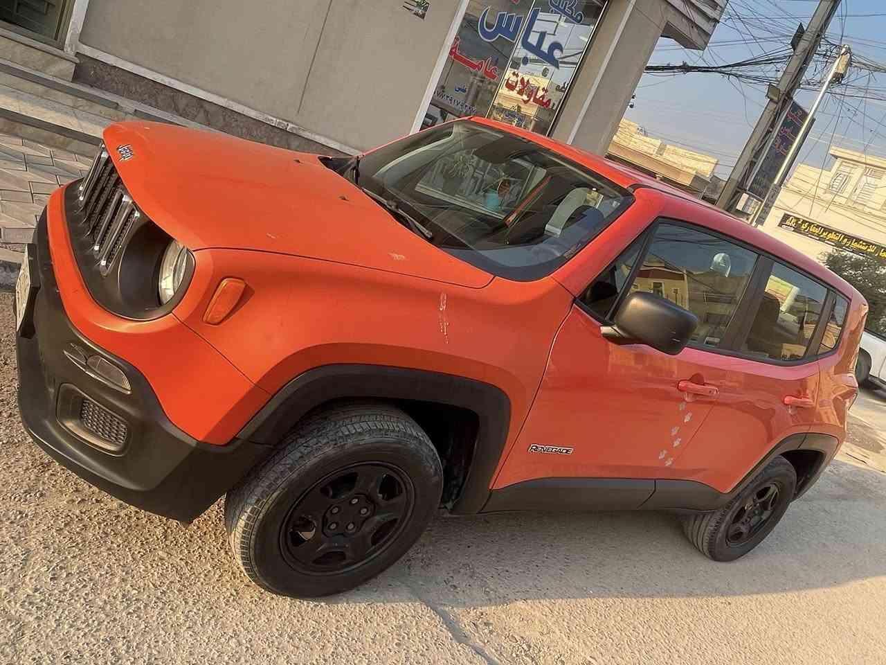 جيب رينگيد 2018
ايرباكات سليمة حادثه بل خارج جاملغ وبنيد وهنا بل عراق الجاملغ مال بانزين ونص الباب بارد 
سيارة عارضه 105$ وبيه مجال 
للتواصل***********
