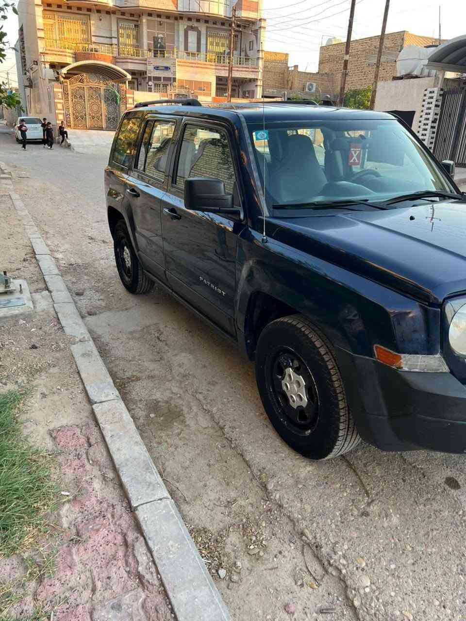 سلام عليكم جيب باتريوت مديل 16 سنويه  بسمي مشروع وطني تخم تاير حداديه جديده تبريد ثلج بيها 3 قطع صبغ والباقي كفاله مكاني ميسان الشراي يتصل ***********

