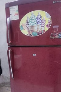 ثلاجه 16قدم نظيفه شغاله للبيع 07814408522