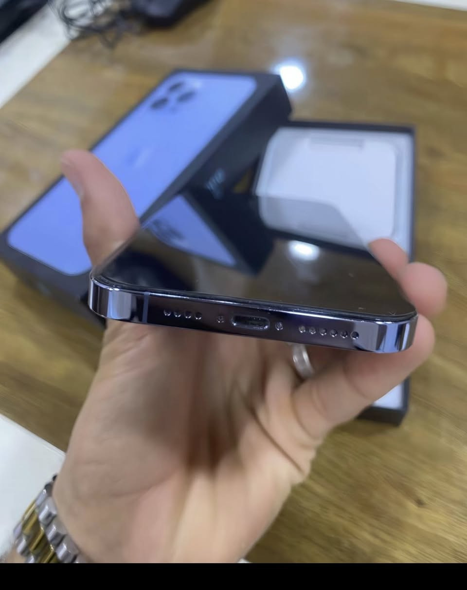 سلام عليكم شباب جهاز فول 13برو ماكس البطاريه 91معنى الكلمه الجهاز بس البعد الكامره 5 ميابعد بس الجهاز امانه تاخذه وراسك مرتاح ولمكان بغداد او مراوس اس ولسعر 800وبي مجال ***********
