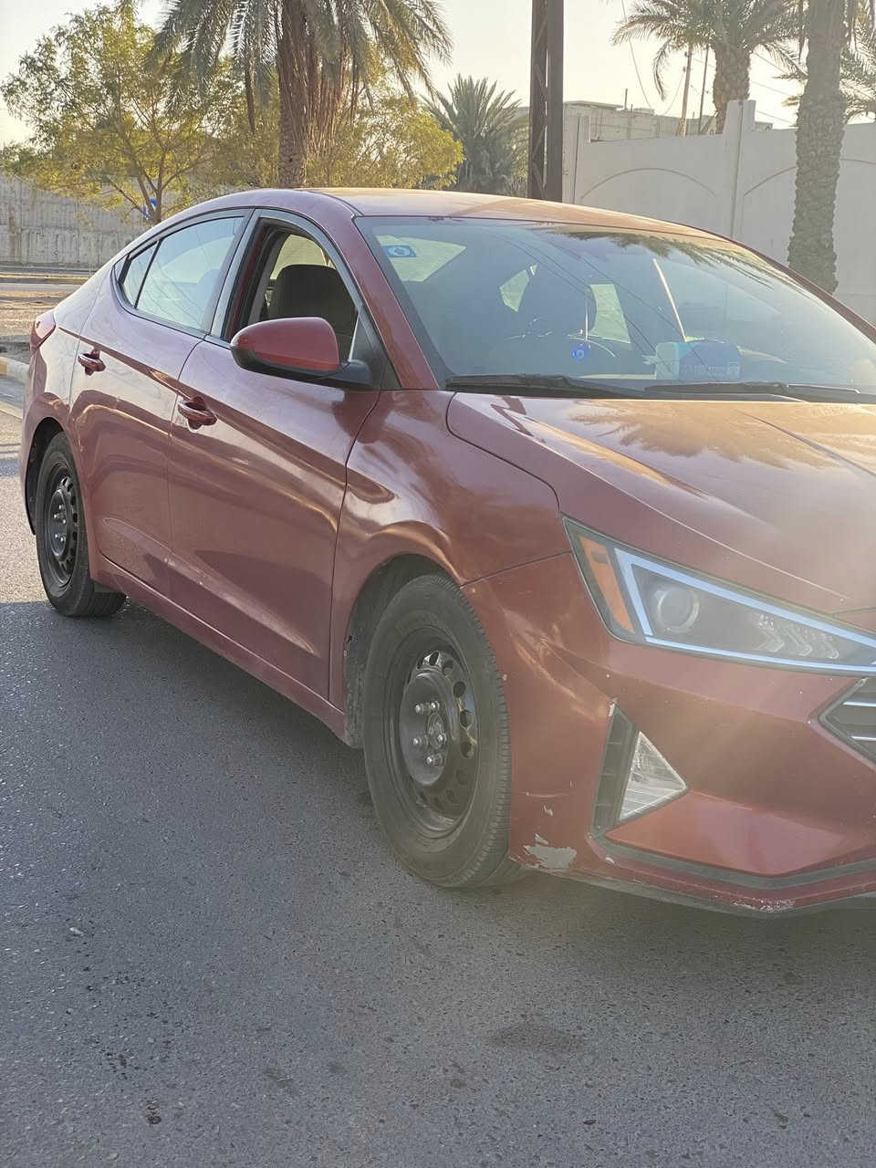 السلام عليكم
مستعجل ع بيعته للبيع فقط ٠
النترا موديل 2000
مكينه 2000
كير AT
وراد امريكي حادثه الجاملغ الامامي 
نص فول السياره مكفوله كير مكينه تبريد 
السعر مال بيع  مستعجل   121  ورقه 
*********** بغدا نفق الشرطه
