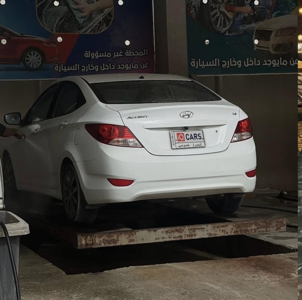 السياره بيها فقد بارد وصبغ بالباب مال الراكب شبر ومباقيه بس هاي الضربه امه بقيه السياره فقد
طعجات بسيطه سياره كلها بلادي من الدعاميه للدعاميه حتى بلكاتها بلادي زيت وماي اصلي وجديد
مقاعدها قماش فوكاهن جلد
مغلفات شاشه والسياره محرك 1600mpi
كير نمر 4
تايرات كروم والسبير هم كروم السياره
نضيفه وابيعها على هاي الضربه الموضحه ما تكلف غرامات وتجديد سنويه علينه
 ماشيه 47 الف مديل 2015 وارد خليجي  اعله مواصفات وفتحه بالسقف وشاشه وكامره خلفيه مكان بصره 
***********
