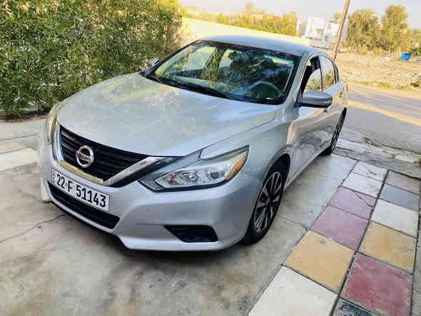 السلام عليكم 
نيسان التيما 2018 SL وارد امريكي رقم اربيل بأسمي سنوية وارقام جدد 
مواصفات SL فول ماعدا الفتحه
(بصمة ابواب وتشغيل عن بعد -قطعتين تبريد - كشنات جلد وكهرباء - شاشة كبيرة مع كامرة - تدفئة في الكشنات والستيرن - تبريد شاشة - تحكمات ستيرن 
كير + مكينة كفالة عامة 
صدر امامي وخلفي جديد مع تخم تاير جديد 
السيارة جديدة وجاهزة للاخيرماعندي اي نقص 
الحادث (   جانبي باب مبدل اصلي السعر125 وبيه مجال***********
