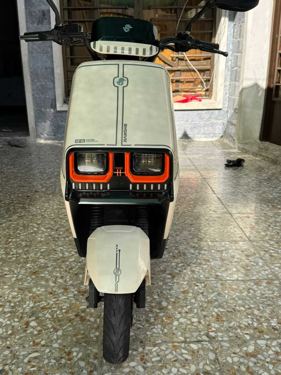 دراجه شحن 6 بطاريات نضيفه كلش
السعر 650 بغداد الامين 
‭0770 899 1860‬
