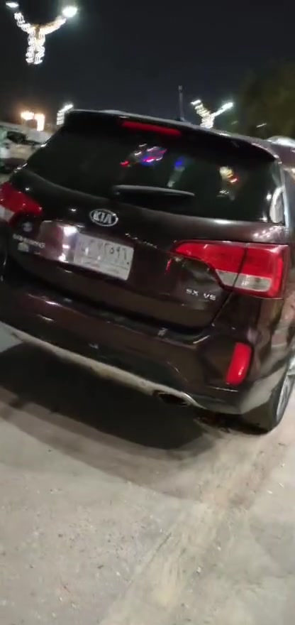 سورنتو 2014 SX
السيارة اعلى فئة وارد امريكي 
6 سلندر 
3 قطع تبريد 
بانوراما 
كشنات جلد 
السيارة عليها بوليش درجة اولى 
ضررها بأمريكا جنطة 
و موجود سونار بالصور 
البنيد مبدل بلادي 

المكان : كربلاء المقدسة 
السعر : 130 ورقة 
للإستفسار : المراسلة او الاتصال على ***********

