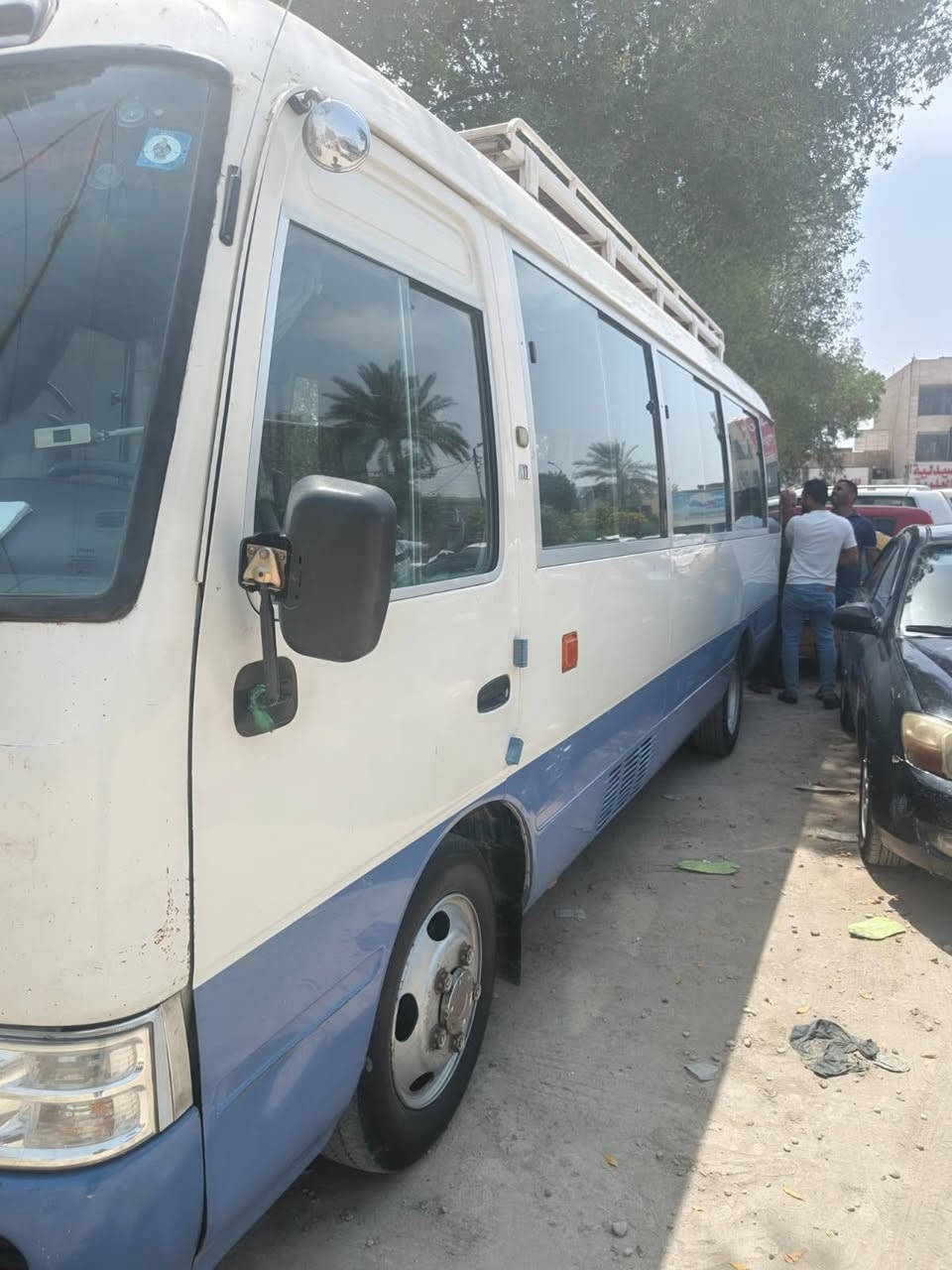 سلام عليكم كوستر موديل 9للبيع أو مراوس بهايسه من 9لل 12 حسب القناعه سياره منضومت غاز 120 لتر تبريد سياره منفوذه حداديه وراديترات  سعره 230 وبيهه مجال حك الجيه مكان سياره بل حله ابو غرق ***********
