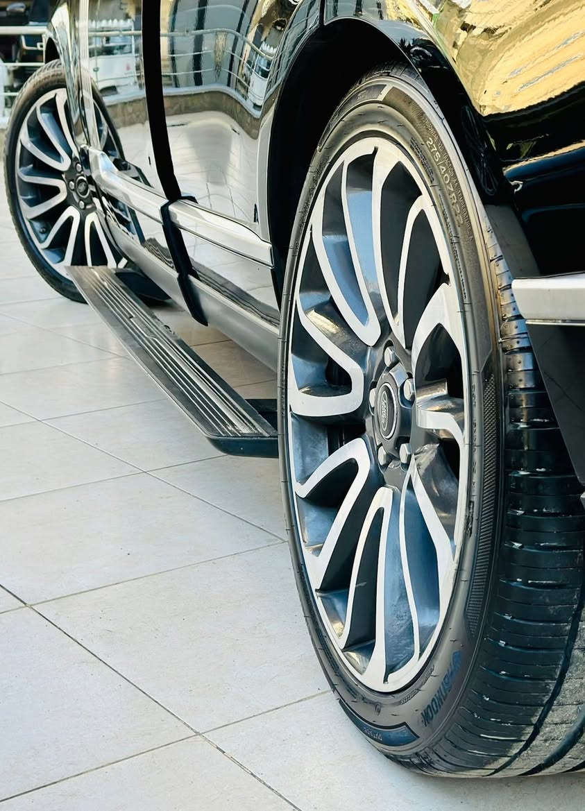 رانج روفر فووووج 
موديل 2019 
أوتوبيوغرافي 
مكنه 5000 cc V8 
فبريكه بالكامل 
عداد 125 الف 
صيانات توكيل 
بروتكشن حمايه
متاح كاش وتقسيط
للتفاصيل والمعاينة:
📞 01095491666
أ/ مريم القاهرة, مصر


**إذا كنت صاحب هذا الإعلان وتريد حذفه لأي سبب، رجاءا أرسل رسالة إلى الدعم الفني**