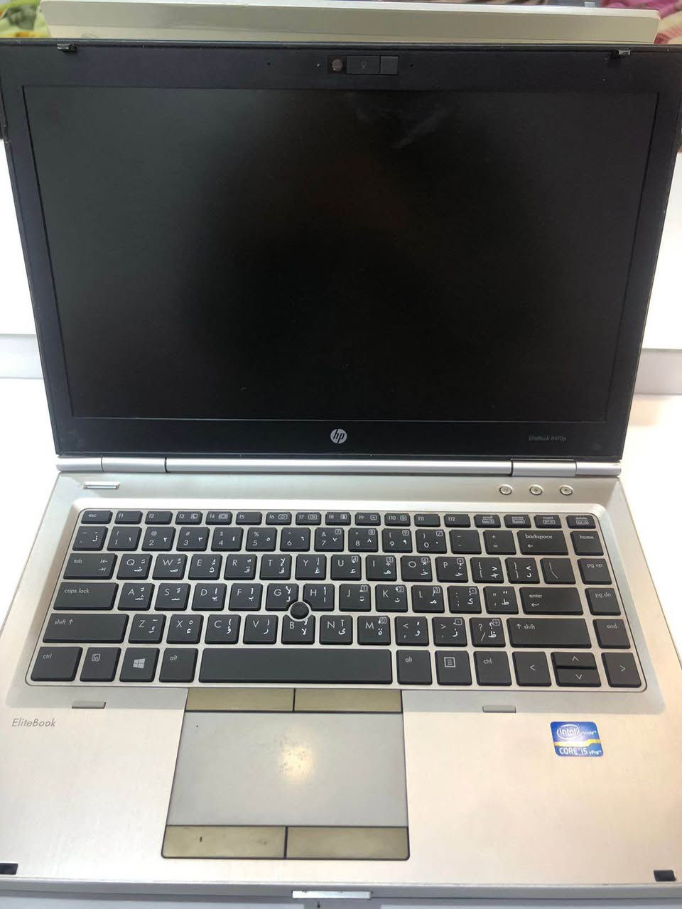 � مواصفات اللابتوب

الموديل:
HP EliteBook 8470p

المعالج:
Intel Core i5 (الجيل الثالث) – يدعم vPro

كرت الشاشة:
Intel HD Graphics (مدمج)

الشاشة:
14 إنچ
دقة HD (مناسبة للدراسة والاستخدام اليومي)

الذاكرة (RAM):
غالبًا 4GB أو 8GB DDR3 ⚠️ (تحتاج تأكيد)

التخزين:
غالبًا HDD أو SSD ⚠️ (تحتاج تأكيد الحجم والنوع)

الكيبورد:
إنجليزي + عربي ✨

مميزات إضافية:

 • جسم متين (سلسلة EliteBook معروفة بالتحمّل)
 • كاميرا أمامية
 • Wi-Fi
 • USB
 • DVD-RW
 • منفذ Docking Station
 • قارئ كروت SD

الحالة:
مستخدم – الحالة العامة جيدة
(ملاحظة: توجد ملصقات خارجية فقط، لا تؤثر على الأداء
السعر ٣٥٠ الف او بيه مجال العنوان بغداد شالجية *********** بغداد, العراق

