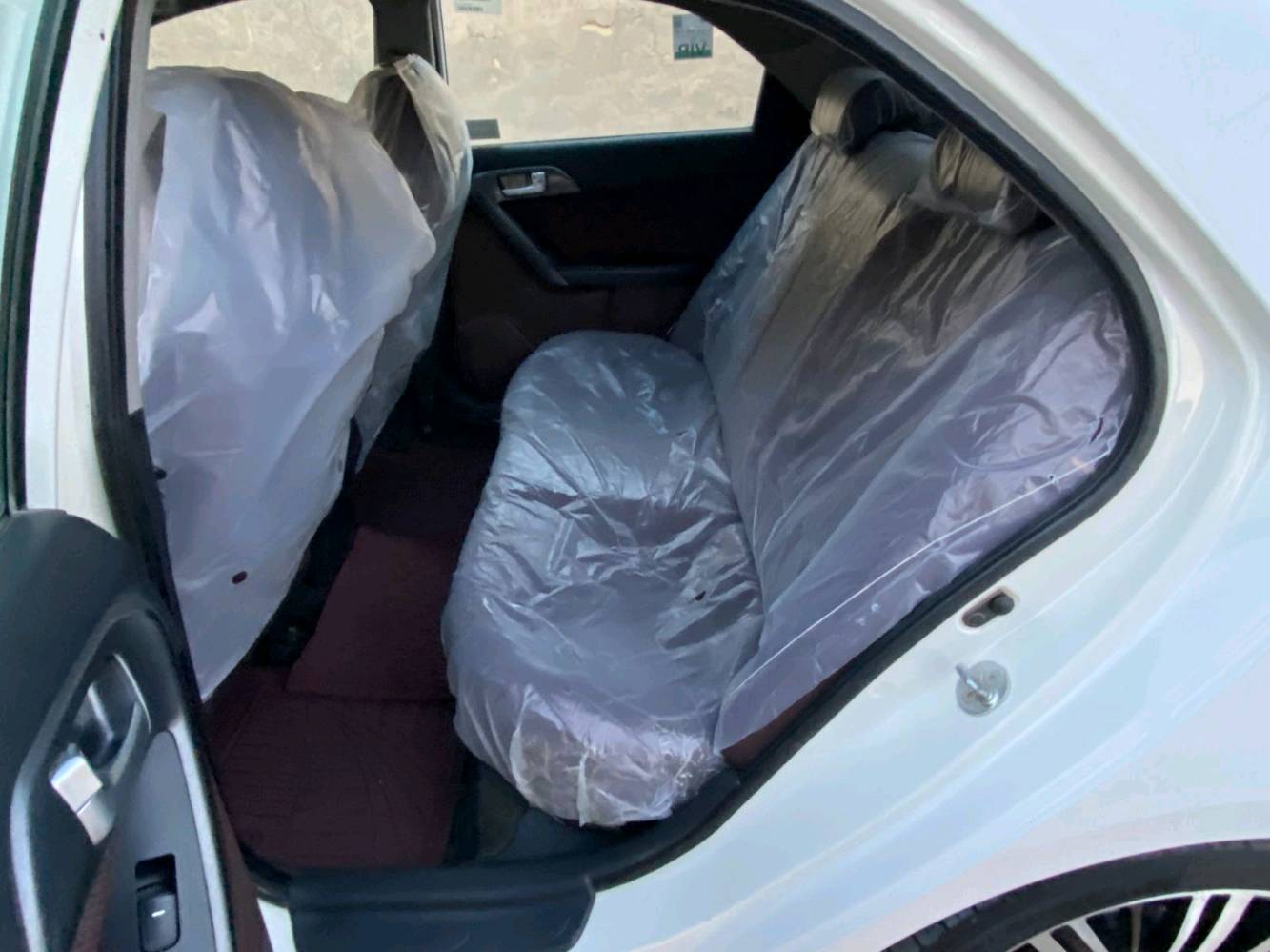 سلام عليكم
سيراتو موديل 2012 السونار مرفق مع الصور
حدادية وكير ومحرك كفاله
محرك 1600
سعرها 110$
مكان السيارة بكربلاء
تفاصيل اكثر
***********
رقم دولي سنوية لحد 2031