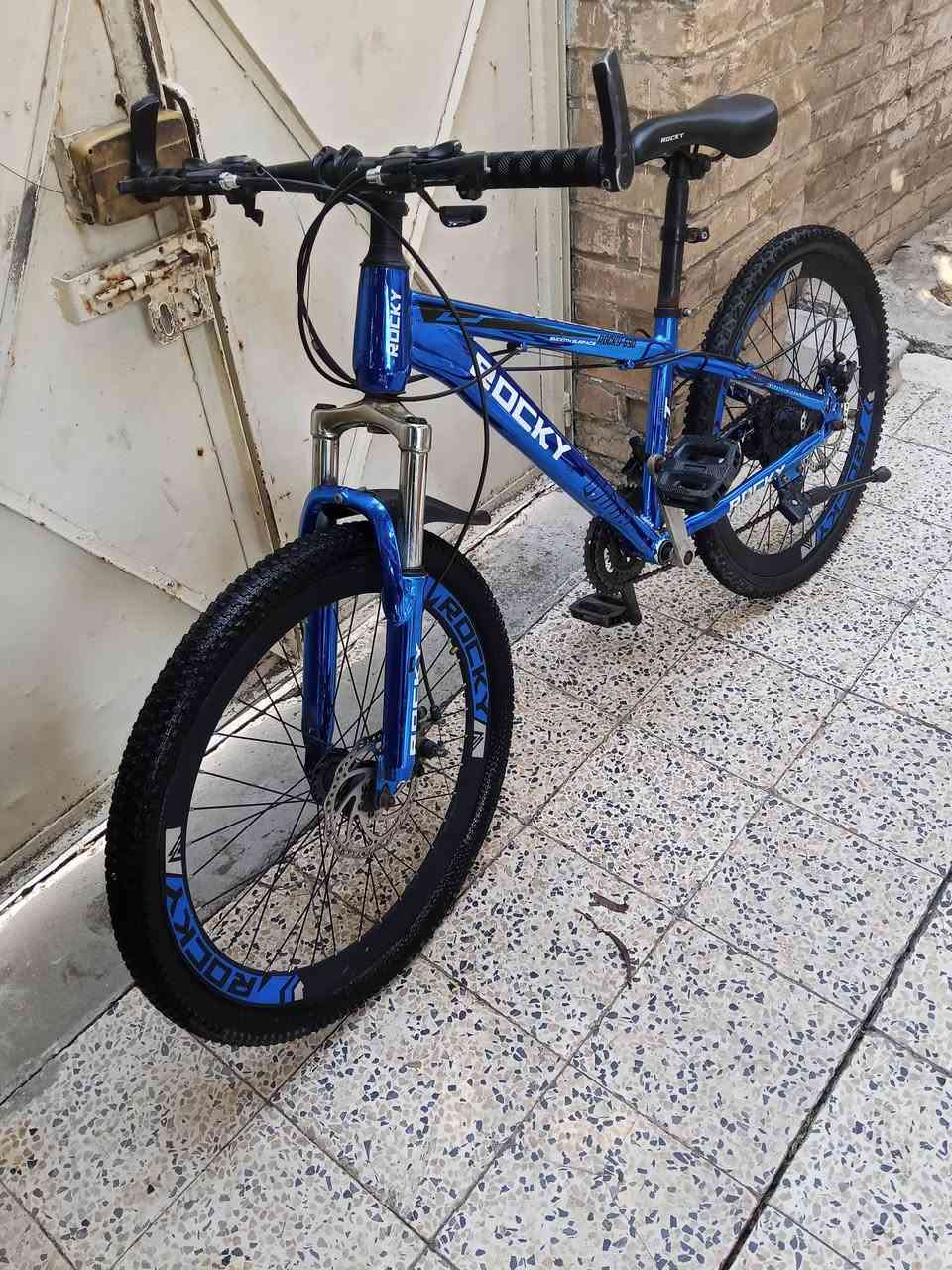 🚲 بايسكلات للبيع في كركوك 🚲
متوفر 3 بايسكلات نظيفة وجاهزة للاستخدام:
روكي | حجم 24 | لون أزرق
ياباني | حجم 26 | لون رصاصي
ياباني | حجم 27 | لون رصاصي
📍 الموقع: كركوك
💵 السعر: خاص (راسلني وتدلل)
للاستفسار والشراء، يرجى المراسلة على الخاص 📥


**إذا كنت صاحب هذا الإعلان وتريد حذفه لأي سبب، رجاءا أرسل رسالة إلى الدعم الفني**