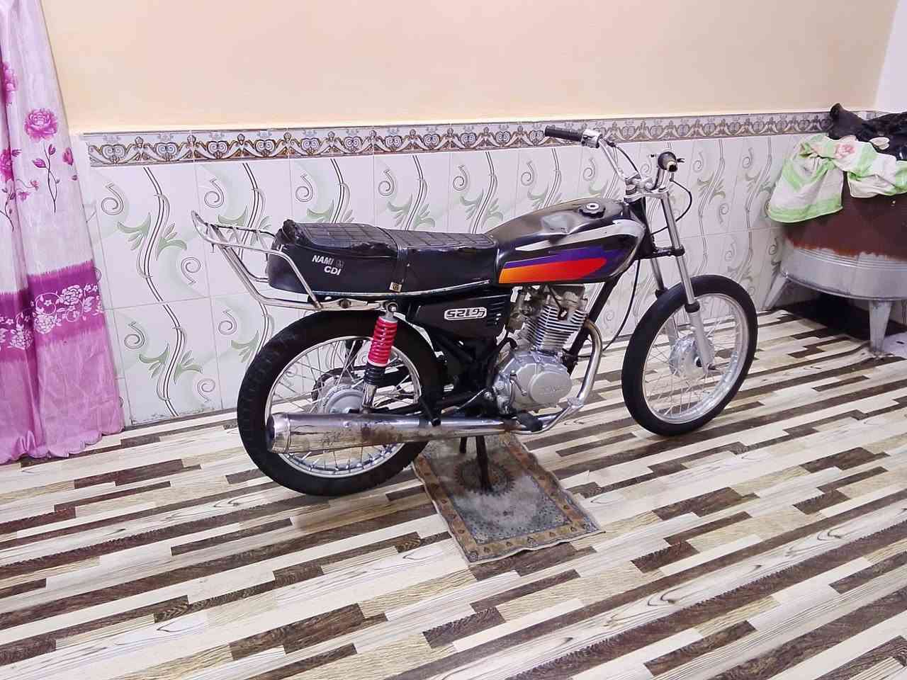 السلام عليكم دراجه ادوات السعر 400 وبيها مجال العنوان بصره القبله***********
