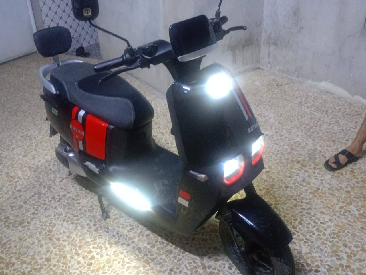 مطور ريان للبيع
نضيف زيرو 
كهربائت كلو شغل بطاريات فول
سعرو 850 وبي مجال
***********
