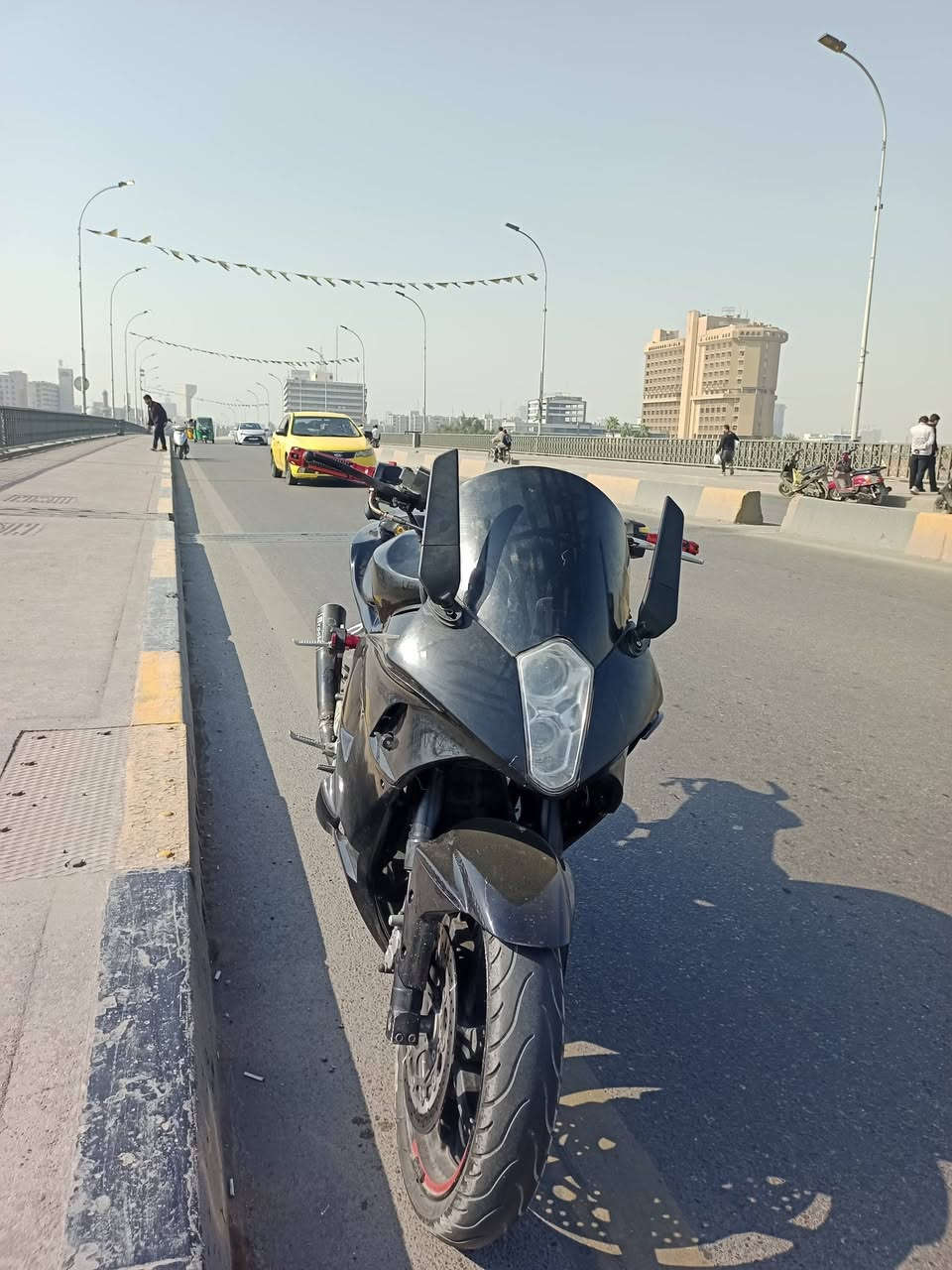 سلام عليكم
دراجتي: هايسونج جيتي، نوزل 6 كير  
المواصفات:  
- زنجيل  
- تايرات  
- فلتر وزيت مولي  
- بلكات انجي كي  
- سليدرات  
- صالنصه بروكس  
- مري لد  
- أجنحة  
- لد أحمر أمامي وخلفي  

العنوان: بغداد  
للاستفسار: راسلني رسالة خاصة


**إذا كنت صاحب هذا الإعلان وتريد حذفه لأي سبب، رجاءا أرسل رسالة إلى الدعم الفني**