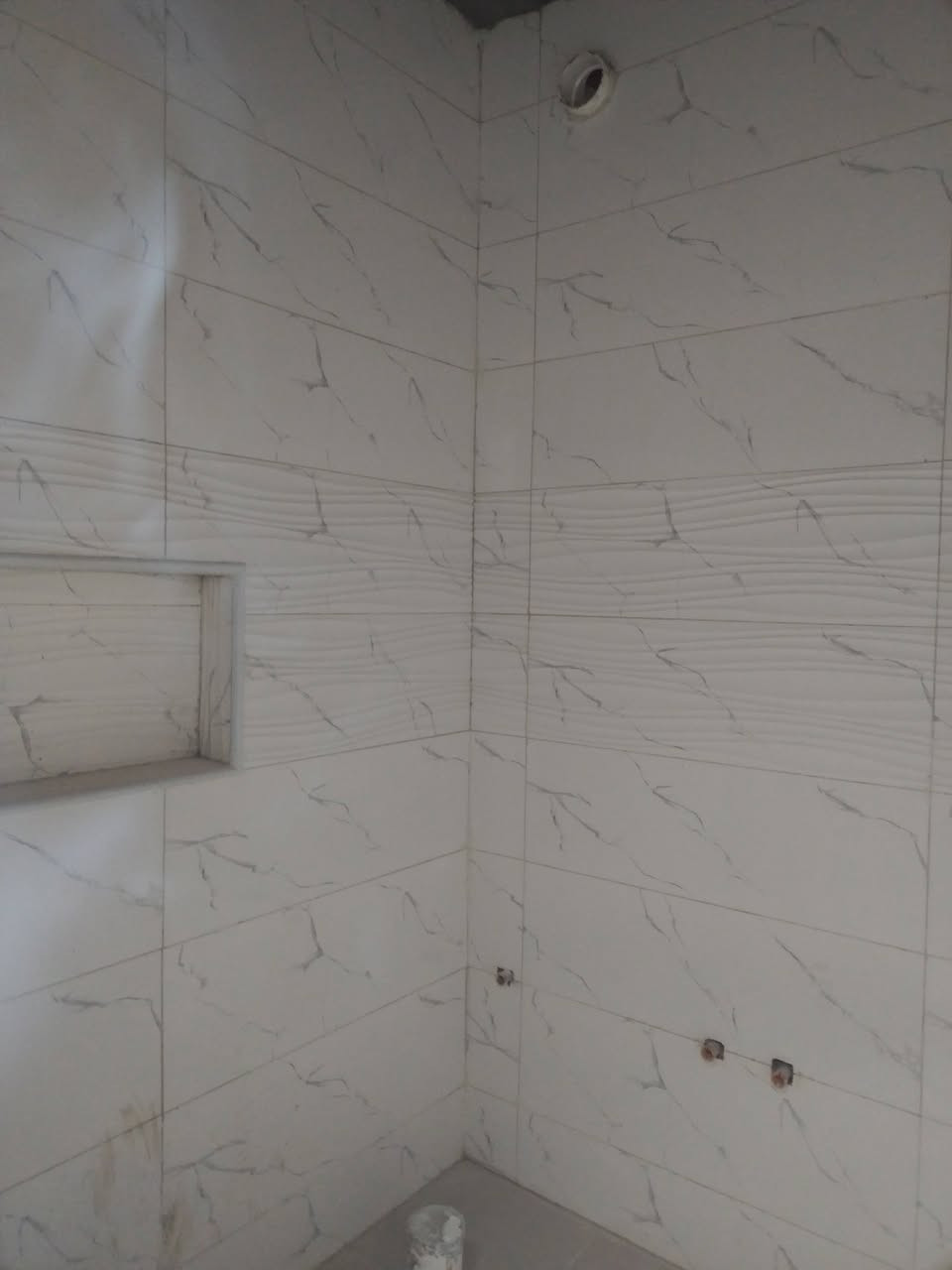 يالله اسلام عليكم خلفه تطبيك جميع انواع السراميك شغل درجه اوله استلام مهندس متفرغ حالين 
*********** ابو علي
