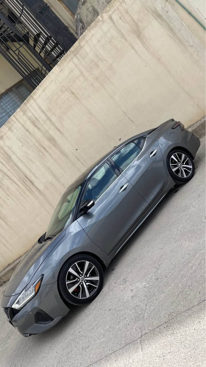 السلام علیکم 

Nissan Maxima 2019 SL 

سەیارەکە فوول مواسەفاتە ڕەنگی نەوتی ، ١ چەمەلەغی پێشەوەی لای سایەق بۆیاخە لەگەڵ ٤ پەنجە لە بۆنیتەکەی ٩٩ هەزار مایل ڕۆشتوە هەموو ڕۆنگۆڕینێک سێرڤسی عام کراوە ٢ جار هایدرۆلیکی گێڕی کامل گۆڕاوە ، سەیارەکە ٢ مانگە سیستەمی غازی فوول ئیطاڵی بۆ بەستراوە بە شەرت 

گێڕ و مەکینەو تەحویل و غەرامە بە شەرت 
سعری کۆتای سەیارەکە بە بێ هیچ معامەلەیەک 134$ وەرەقەیە 

ـــــــــــــــــــــــــــــــــــــــــــــــــــــــــــــــــــ

سیارە فول مواصفات الون نفطی ، ١ جملغ امامی سبوغ ویە شوی البونیت ،٩٩ الف مایل ماشی ،مرتین مبدل دون الگیر کامل بشرط ، السیارە چان شهرین صارت تئسیسات غاز (LPG) فوول ایطالی 

گیر محرک تحویل غرامە بشرط 
سعر النهایە سیارة و مابی ای مجال ١٣٤$ 

***********

*********** السليمانية, العراق
