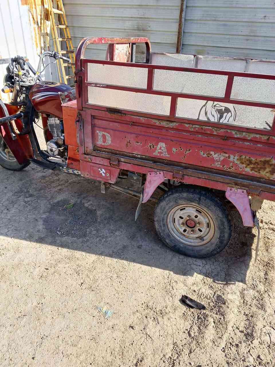 اسلام عليكم ستوته دايوان للبيع مكينه جديده شادينه مكفوله السعر 850بيه مجال قليل للستفسار الاتصال علي الرقم ***********
