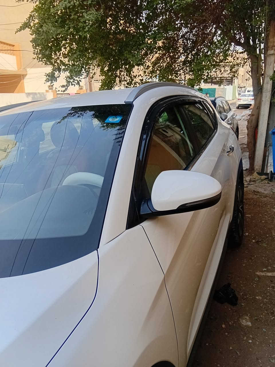 السلام عليكم ورحمة الله توسان موديل 20خليجي محرك دوش بلادي شركة الكاصد تخم  تاير  قبل  اسبوعين  تبريد  تدفئه خير من الله  ماشيه 82 حقيقي بلواقع  باسمي شخصيا  مواصفات  تحكم  استيراد شاشه  مري  شفط  حساسات  360 درجه  رادار  امامي  خلفي مكاني  بغداد الجديده  تليفون  *********** سنويه  جديده  قبل  شهرين  هزه  جديده
