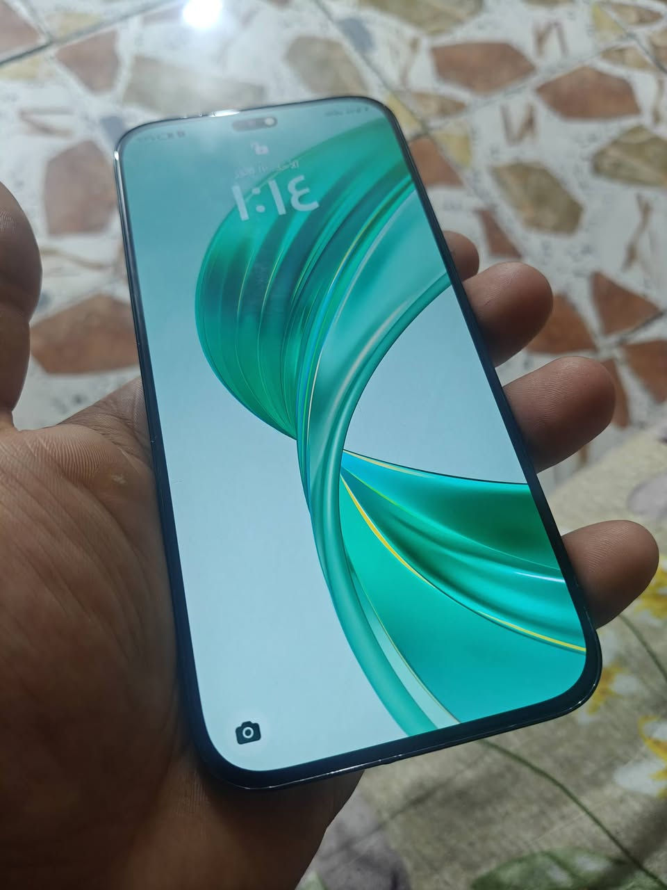 السلام عليكم هونر x8b 
✅الذاكرة (512GB)
✅الرام (8+8)¹⁶
✅المعالج  (Snapdragon 680)
✅الشاشة اموليد مع سطوع (2000) شمعة
✅الكاميرا الخلفية (108+5+2) &الامامية (50MB)
✅البطارية بسعة (4500) مللي امبير 
✅ يدعم الشحن السريع بقوه (33) واط 
✅السعر150
عنواني بغداد الشعب 

ملاحضة الجهاز البصمه مالته واكعه والدكمه التشغيل تشكل بس طبيعي استخدامه يطفى ويشتغل عن طريق المس
للاستفسار ***********
