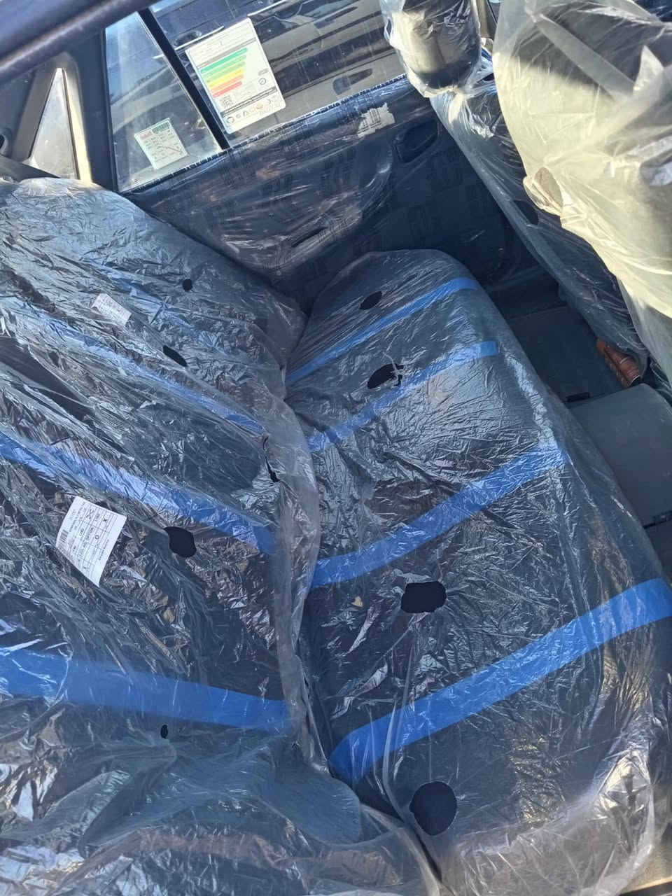 سلام عليكم أبرنس موديل 95 رقم نكليزي بغداد سياره جاهزه من كلشي تبريد تتفئه شغال تخم تاير ماعده بور ستيرن محرك وكير جدد كير أوتو كهربائيات كله شغاله تحويل مكفول أسعر 37 وبيه مجال قليل . أني  مكلف بنشر الاتصال علا الرقم . ***********
