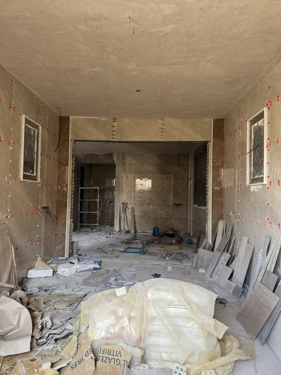 سلام عليكم خلفه سيراميك مرمر وكرانيت وبور سلين ولوح وبايات درج متفرغ حاليآ  فقط داخل كربلاء اتصل وخادم ***********
***********تحب تشوف الشغل  راسلني واتساب
