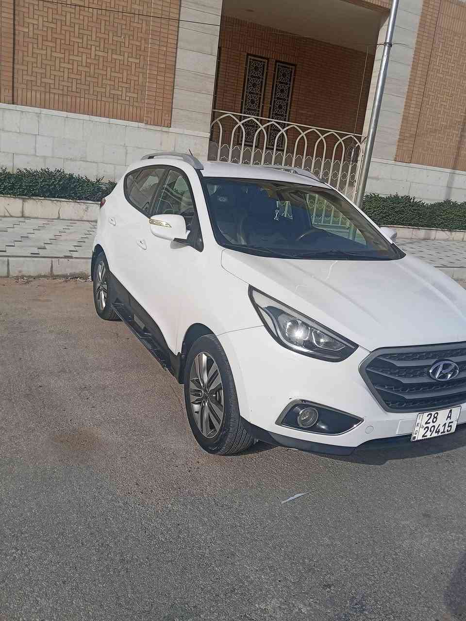 السلام عليكم 
توكسان موديل  14شكل 15 محرك 2400 دوش مكفوله من حادث والصبغ رقم الهاتف ***********
