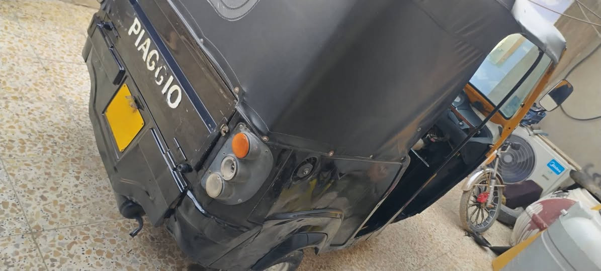 سلام عليكم البيع او مراوس  بياجو موديل ٢٠١٨ أوراق اصوليه جاهزه كهربايات شغاله مكينه حلوه تايرات نص عمر بدون خياس ولا تعمير بلاديه بيه مكانات صبغ تفاصيل فيديو مكاني بغداد النهروان *********** سعر مليون٤٠٠الف سعر  ١٤٠٠
