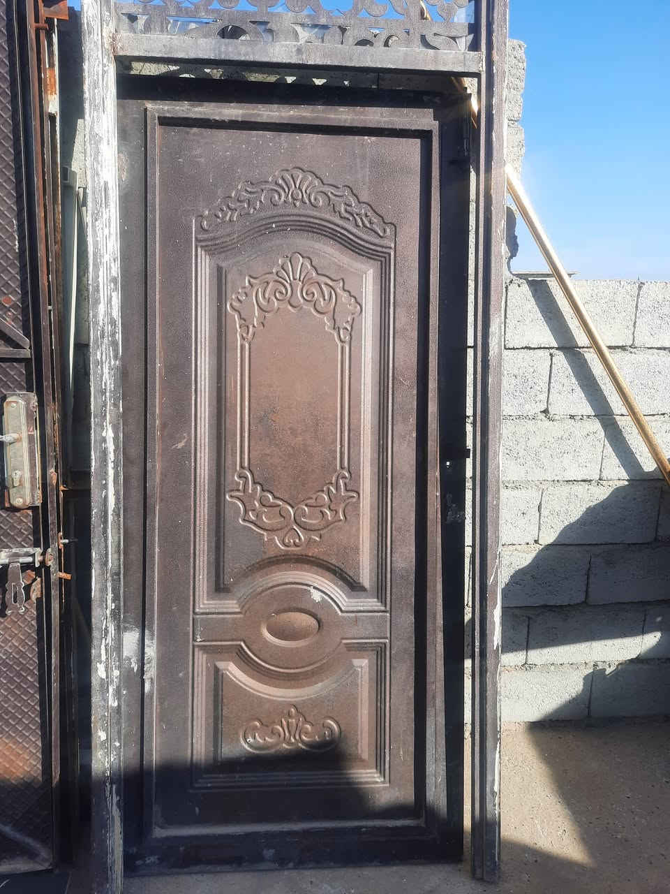 ابواب عدد اربع الواحد على 75وبي مجال قليل ***********اتصال على رقم
