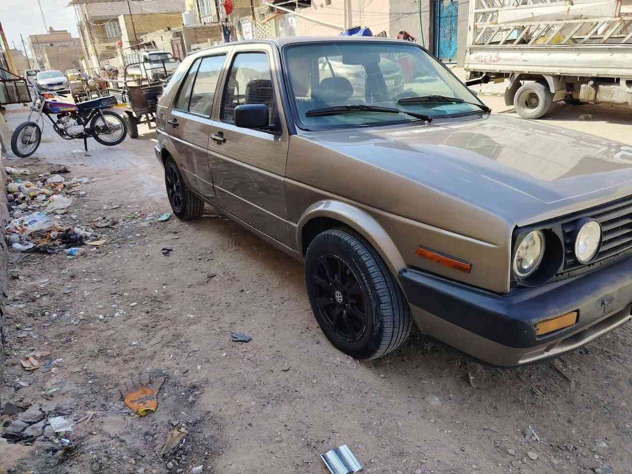 كولف موديل 1991رقم نجف باسمي كير عادي محرك مكفول تخم تاير سياره جاهزه ترايك للبصره السعر 35وبيه مجال وهذا رقمي ***********
